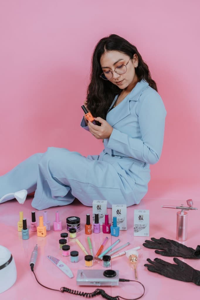 Ara Zevallos trabajando